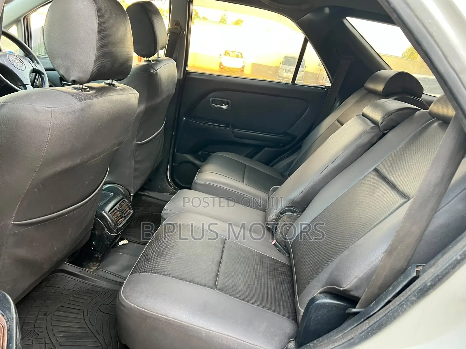 Toyota Harrier 2005 White