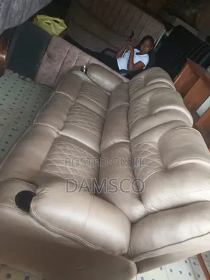 Sem-Recliner Sofa Set