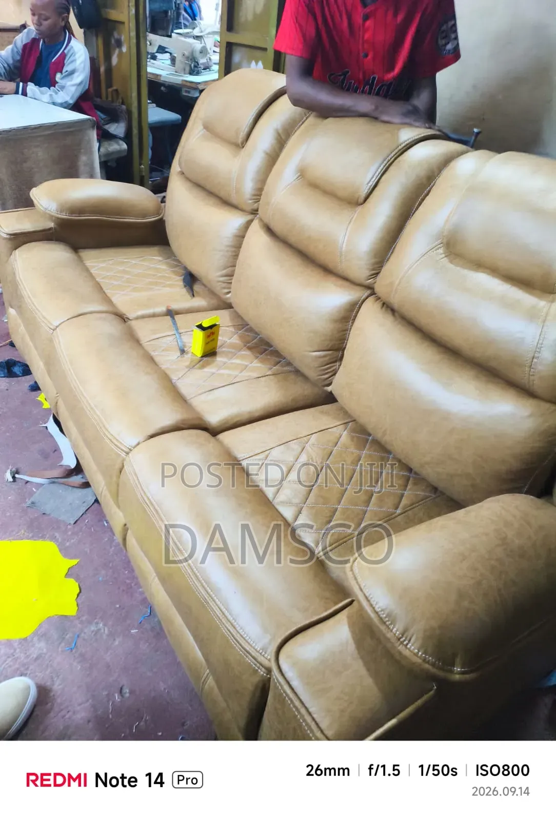 Sem-Recliner Sofa Set