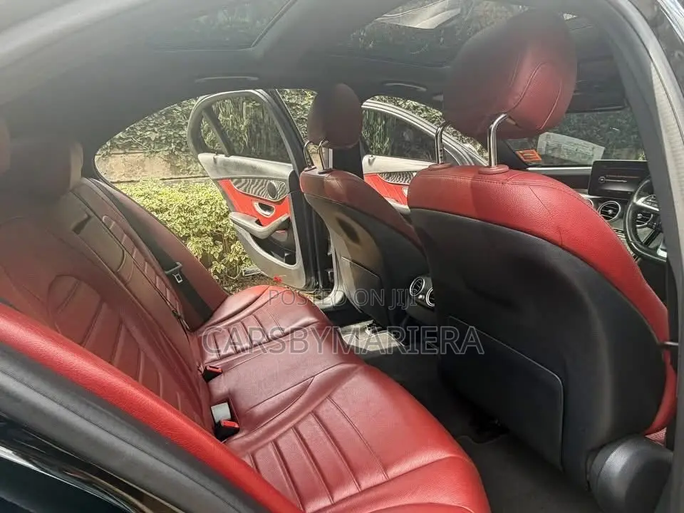 Mercedes-Benz C200 2015 Black