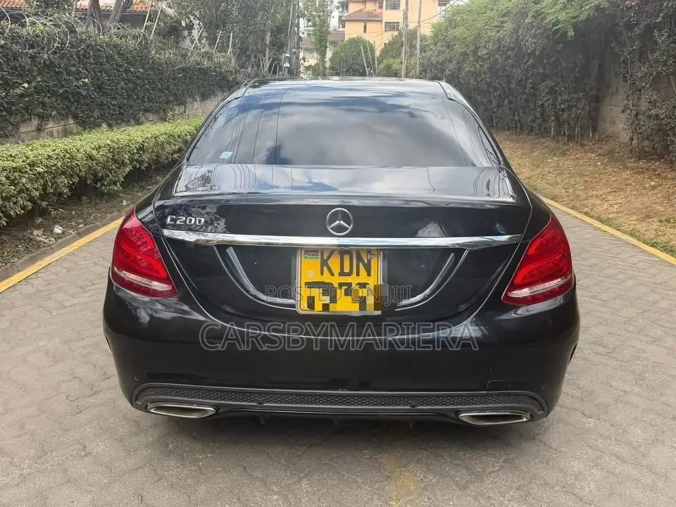 Mercedes-Benz C200 2015 Black