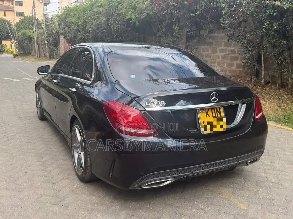 Mercedes-Benz C200 2015 Black