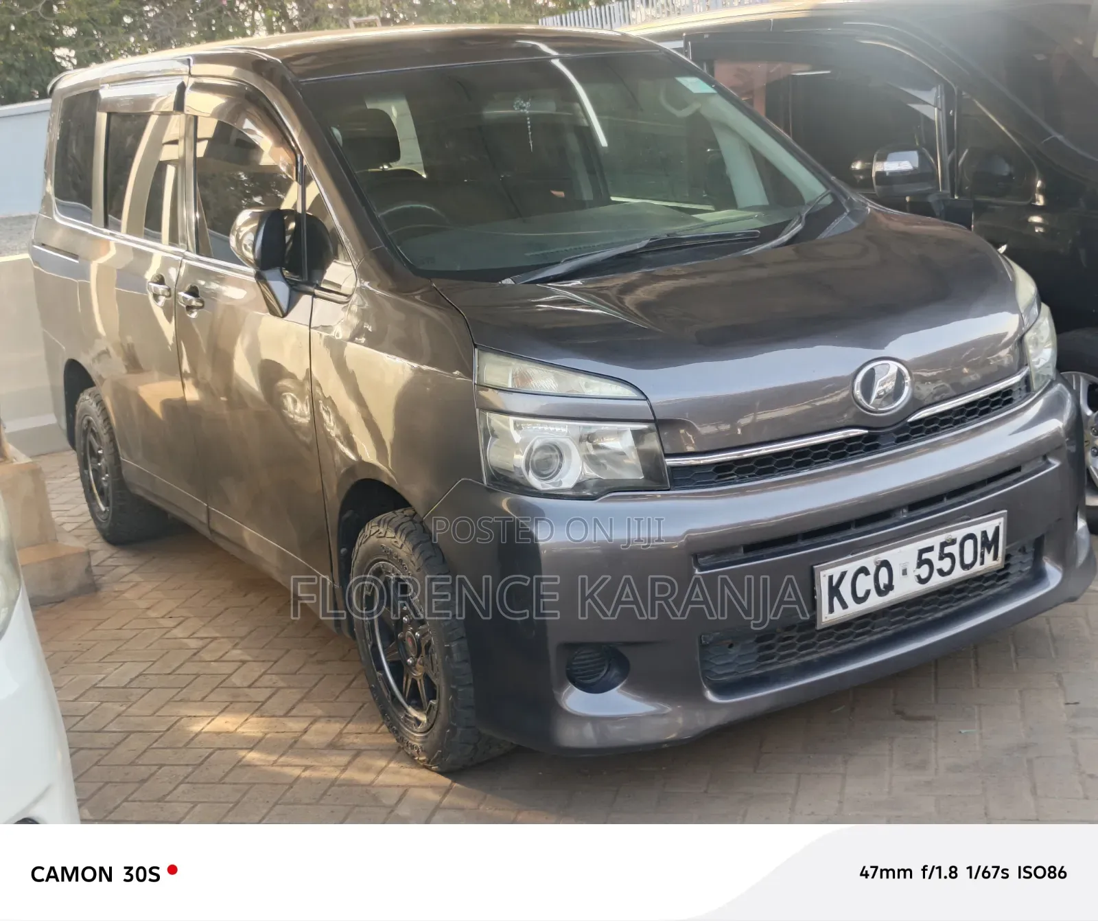 Toyota Voxy 2011 Gray