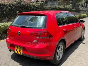 Volkswagen Golf 2015 Red