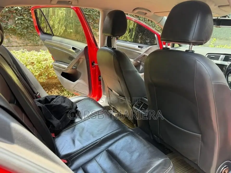 Volkswagen Golf 2015 Red