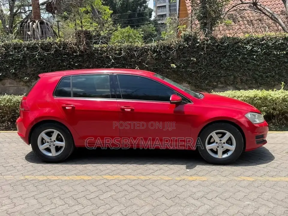 Volkswagen Golf 2015 Red