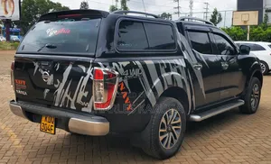 Nissan DoubleCab 2019 Black