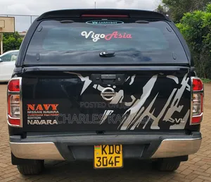 Nissan DoubleCab 2019 Black