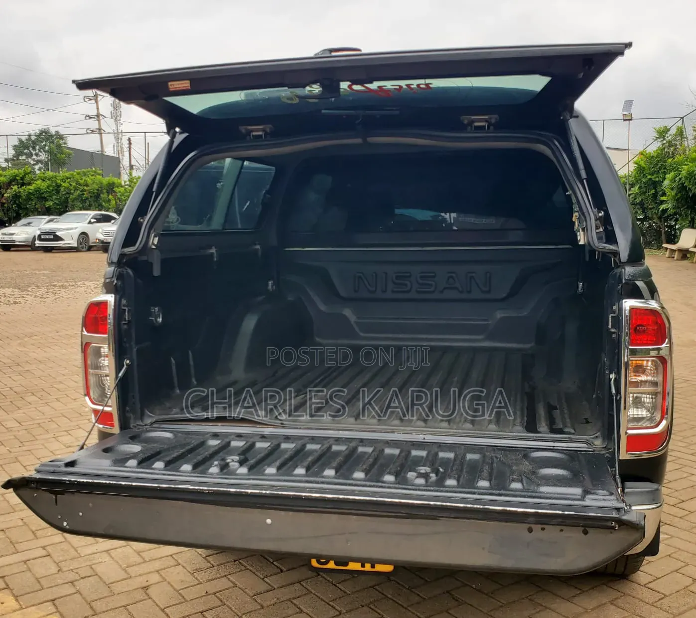 Nissan DoubleCab 2019 Black
