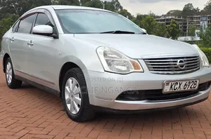 Nissan Bluebird 2012 Silver