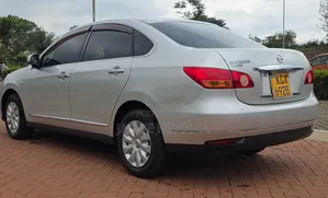 Nissan Bluebird 2012 Silver