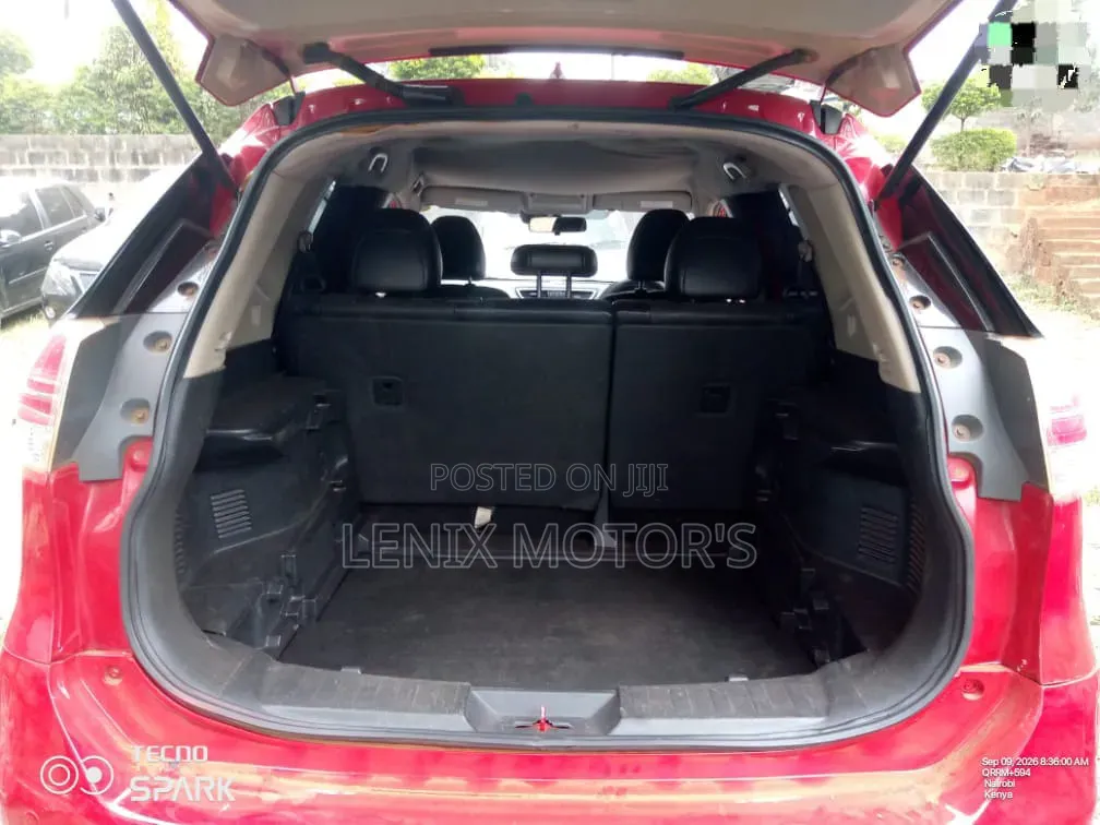 Nissan X-Trail 2.0 Petrol AWD 2014 Red