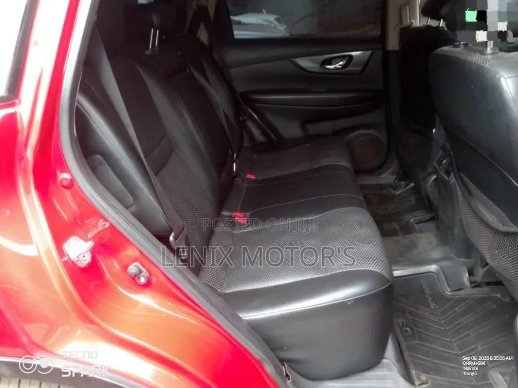 Nissan X-Trail 2.0 Petrol AWD 2014 Red