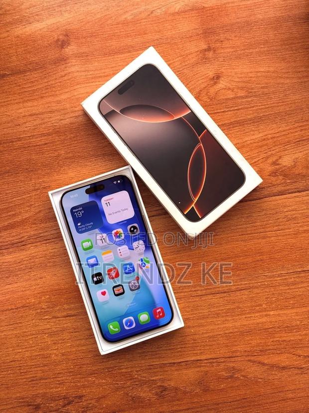 Apple iPhone 16 Pro Max 256 GB Gold - thumbnail 3