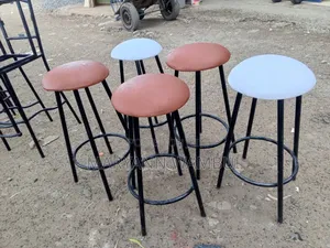 Best Affordable Stools for Club or Hotel