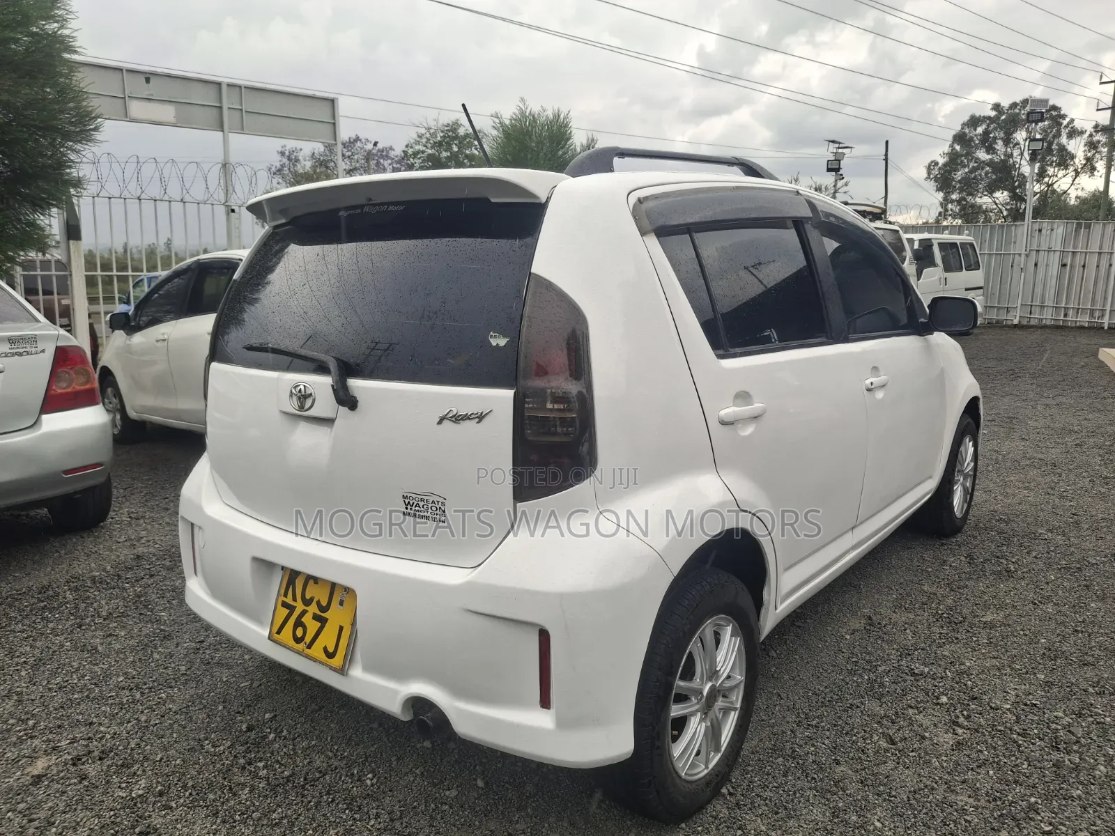 Toyota Passo 2010 White