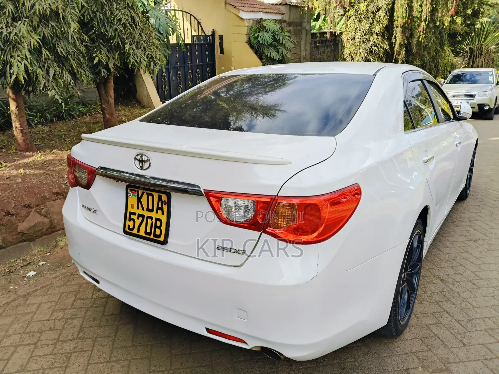 Toyota Mark X 2.5 RWD 2013 White