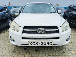 Toyota RAV4 2.5 2011 White
