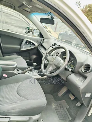 Toyota RAV4 2.5 2011 White