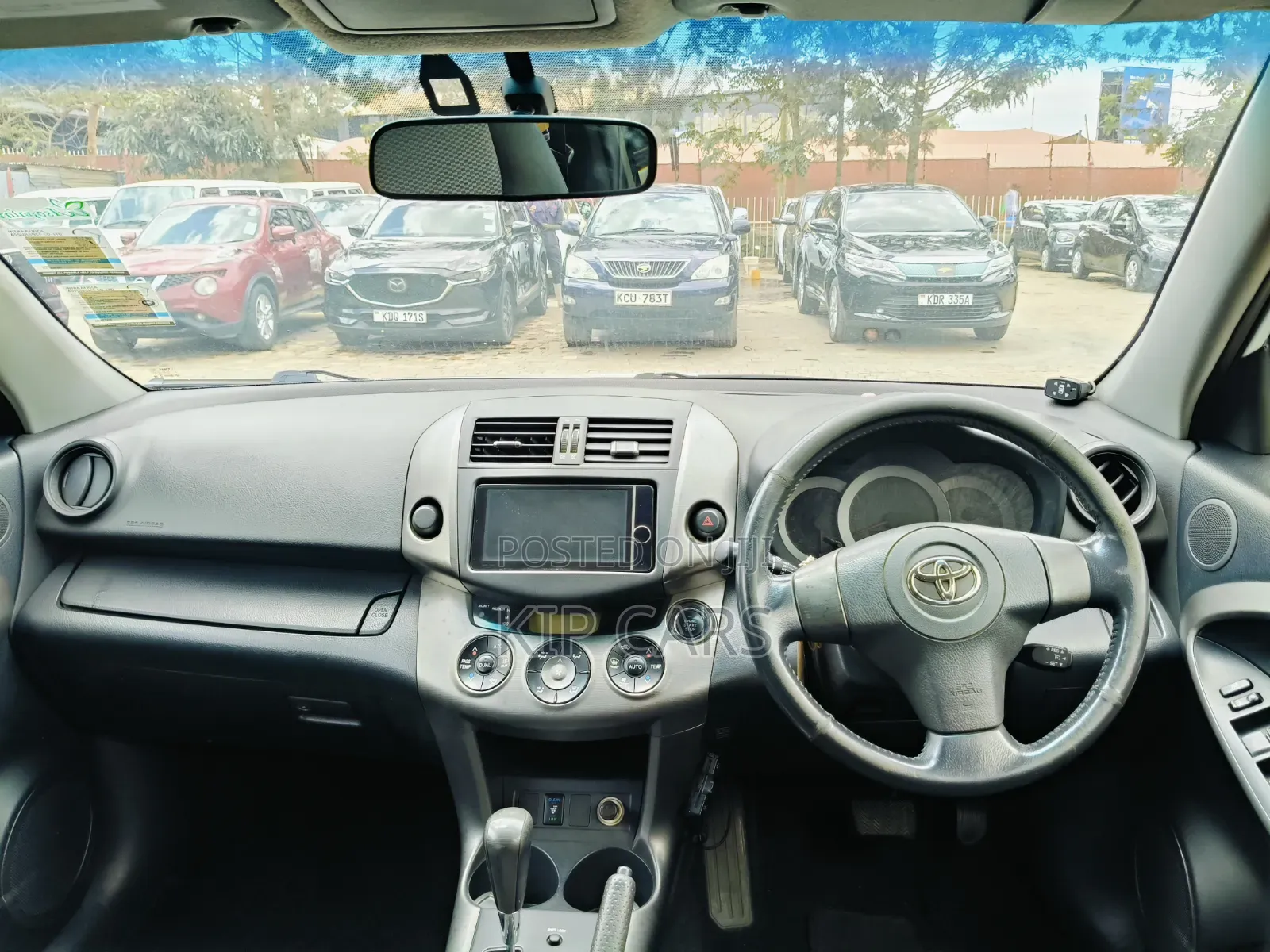 Toyota RAV4 2.5 2011 White
