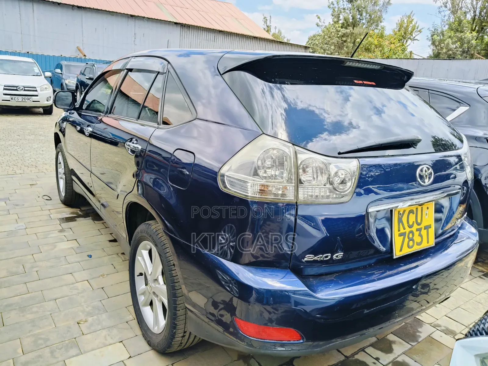 Toyota Harrier 240G 2012 Blue