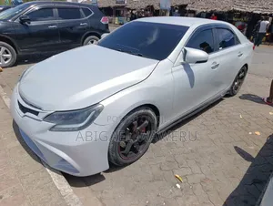 Toyota Mark X 2.5 AWD 2015 White