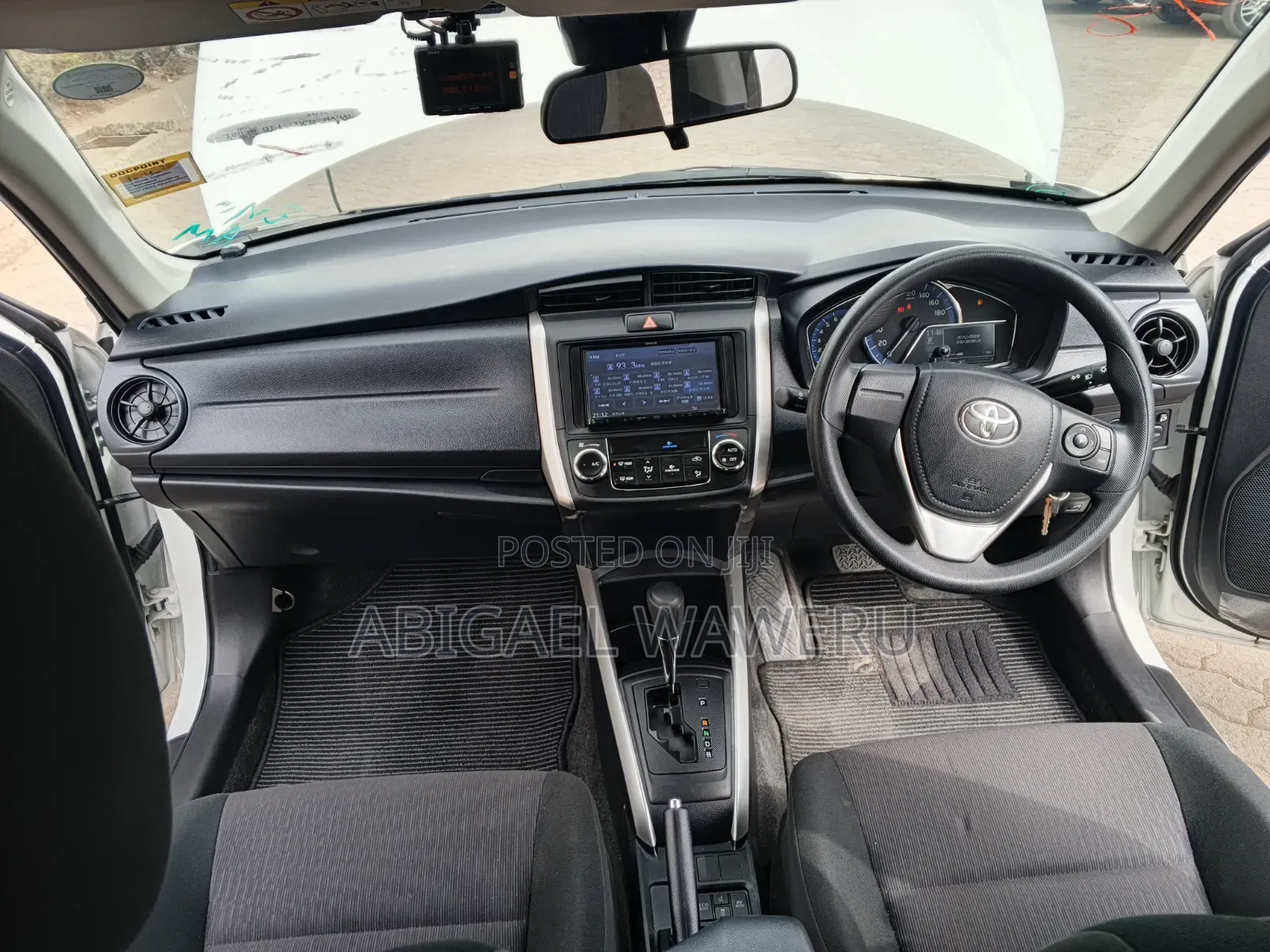Toyota Corolla Fielder 1.5 Hybrid FWD 2019 White