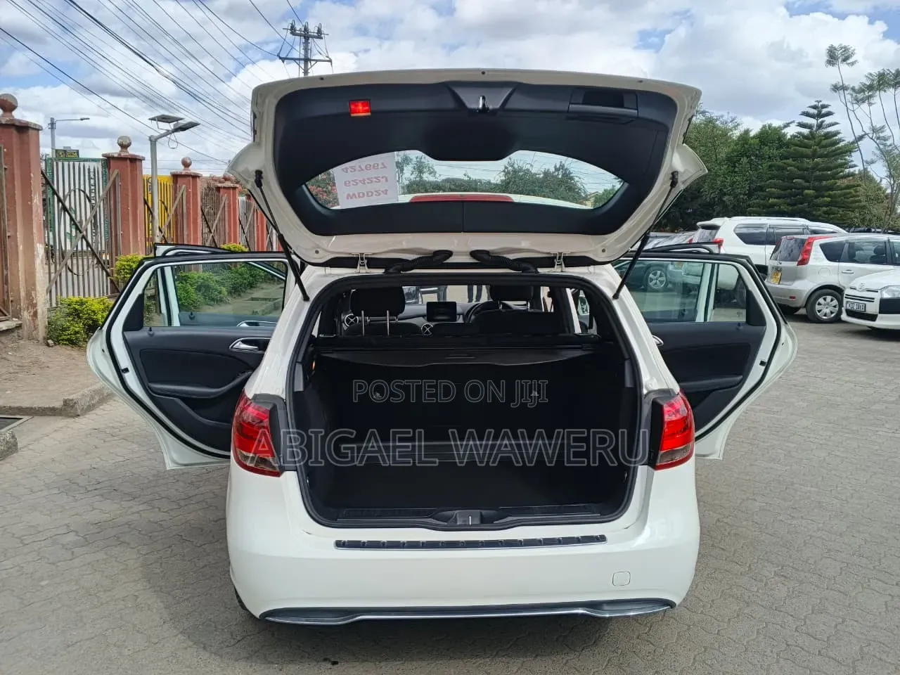 Mercedes-Benz B-Class B160 Petrol 2019 Pearl