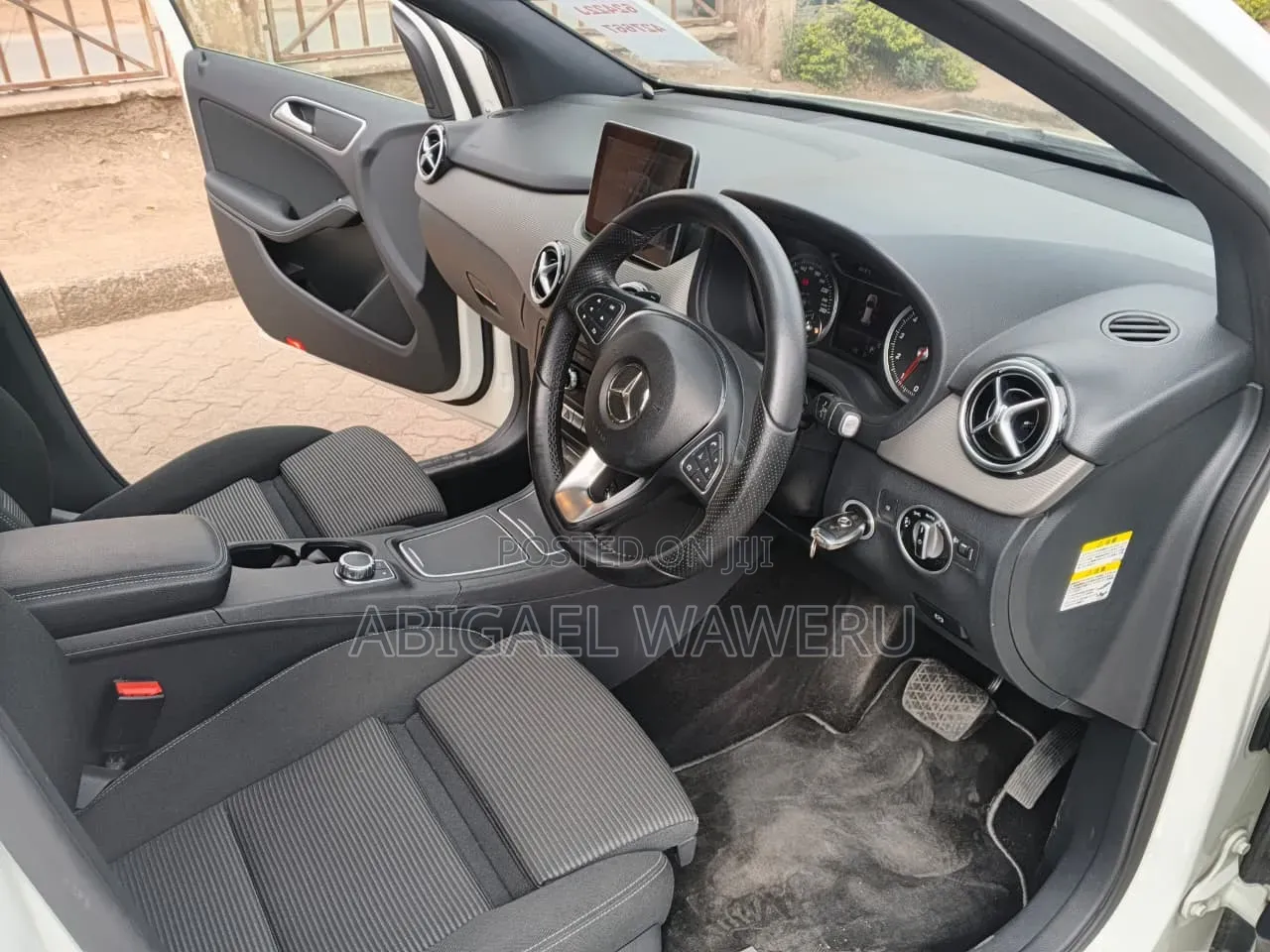 Mercedes-Benz B-Class B160 Petrol 2019 Pearl