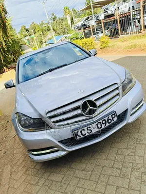 Mercedes-Benz C200 2011 Silver
