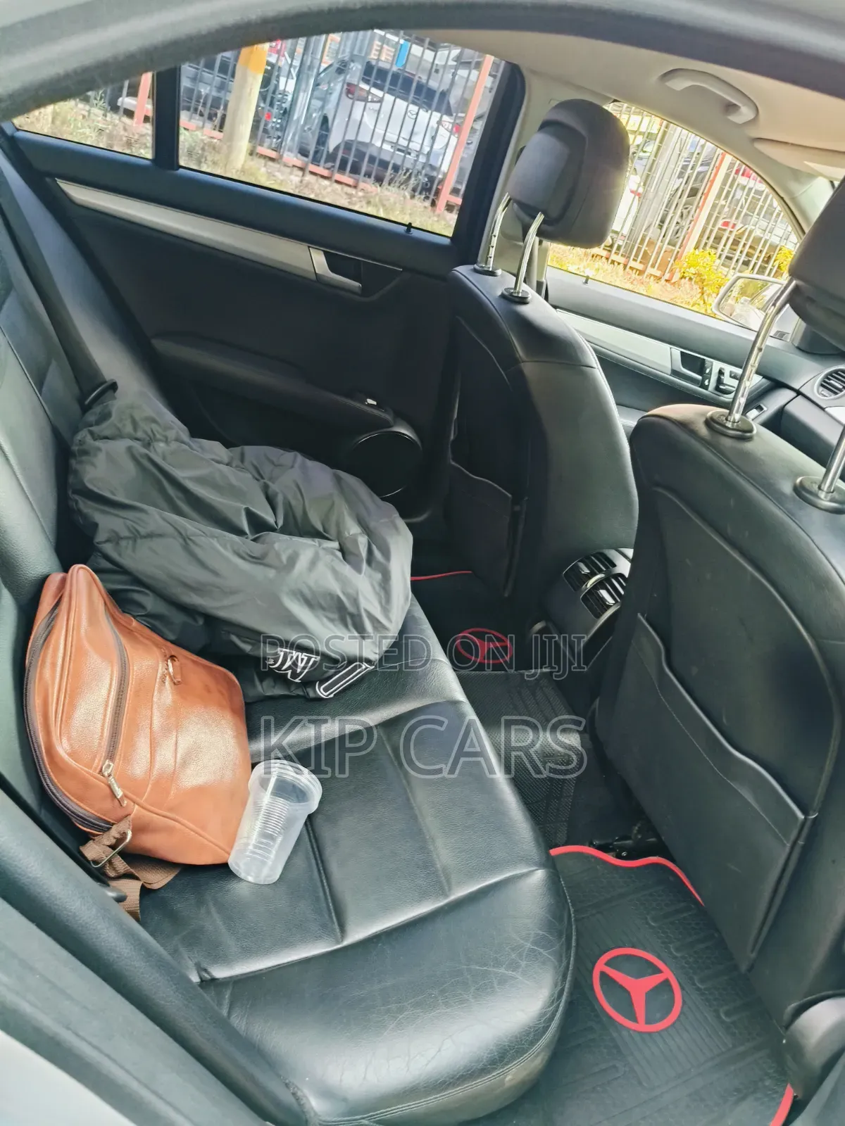 Mercedes-Benz C200 2011 Silver