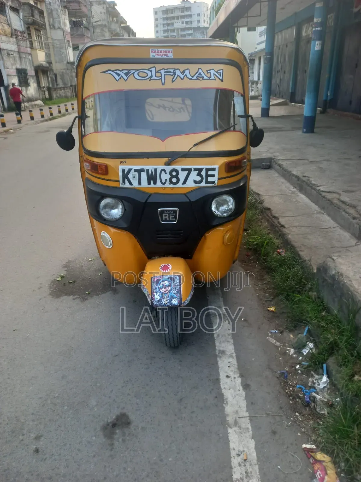 Bajaj RE 2025 Yellow