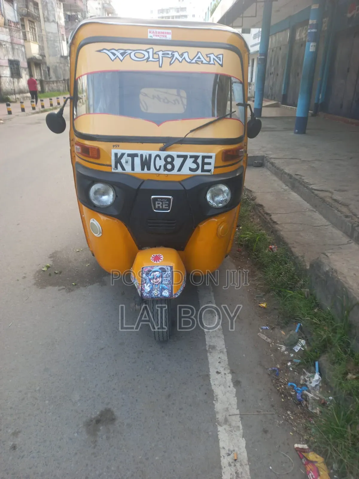 Bajaj RE 2025 Yellow