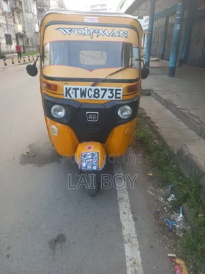 Bajaj RE 2025 Yellow