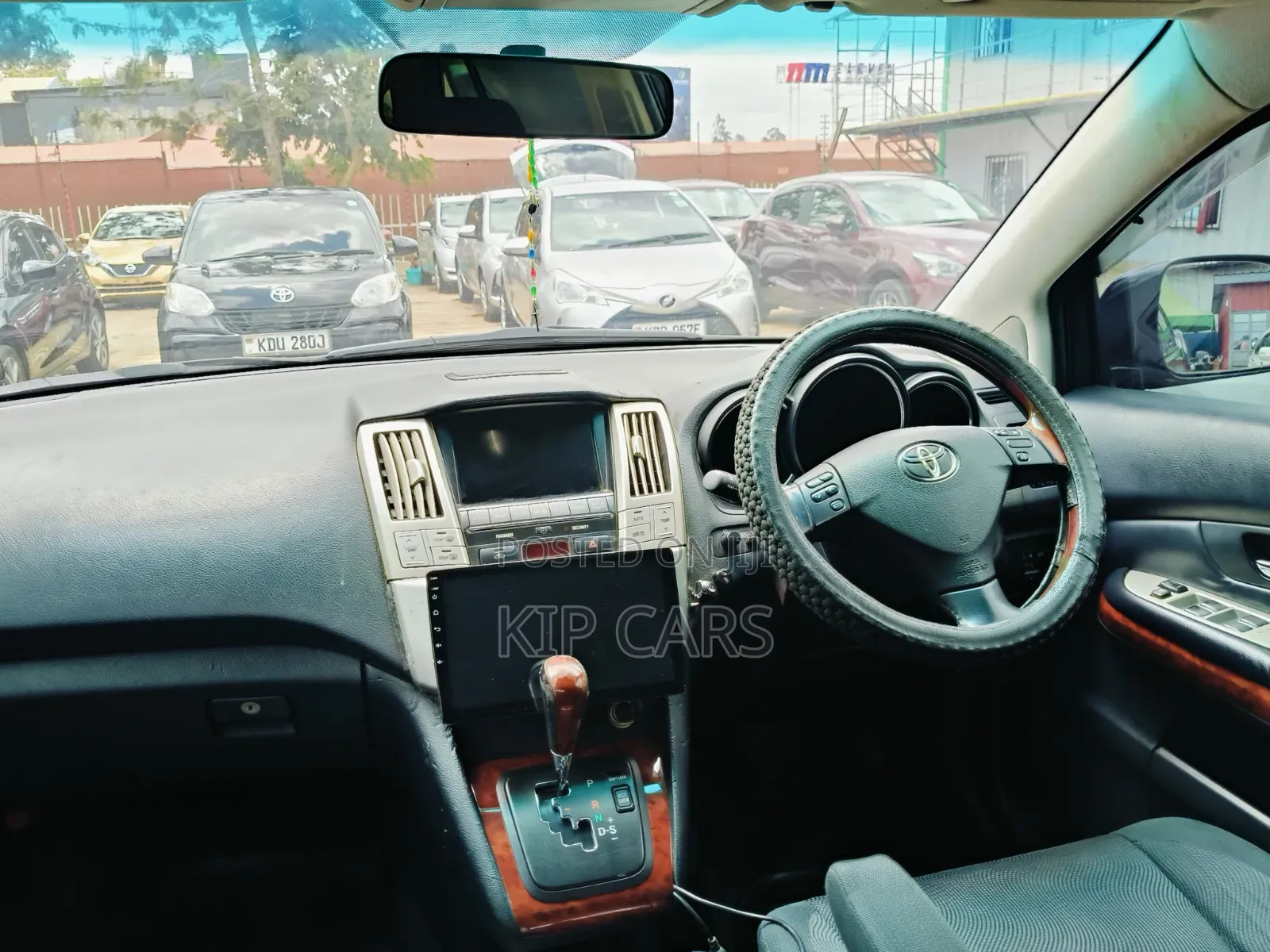 Toyota Harrier 240G 2012 Black