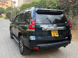 Toyota Land Cruiser Prado 2.8 2018 Black