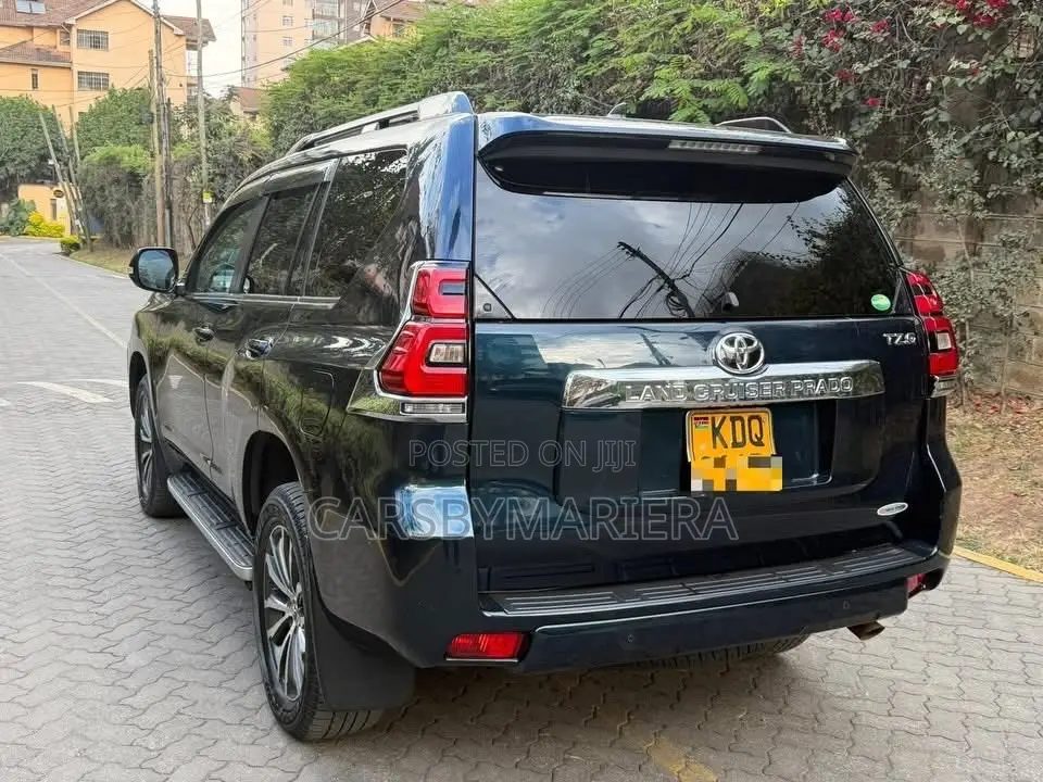 Toyota Land Cruiser Prado 2.8 2018 Black