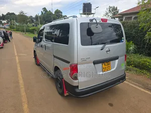 Nissan NV350 2015 Silver
