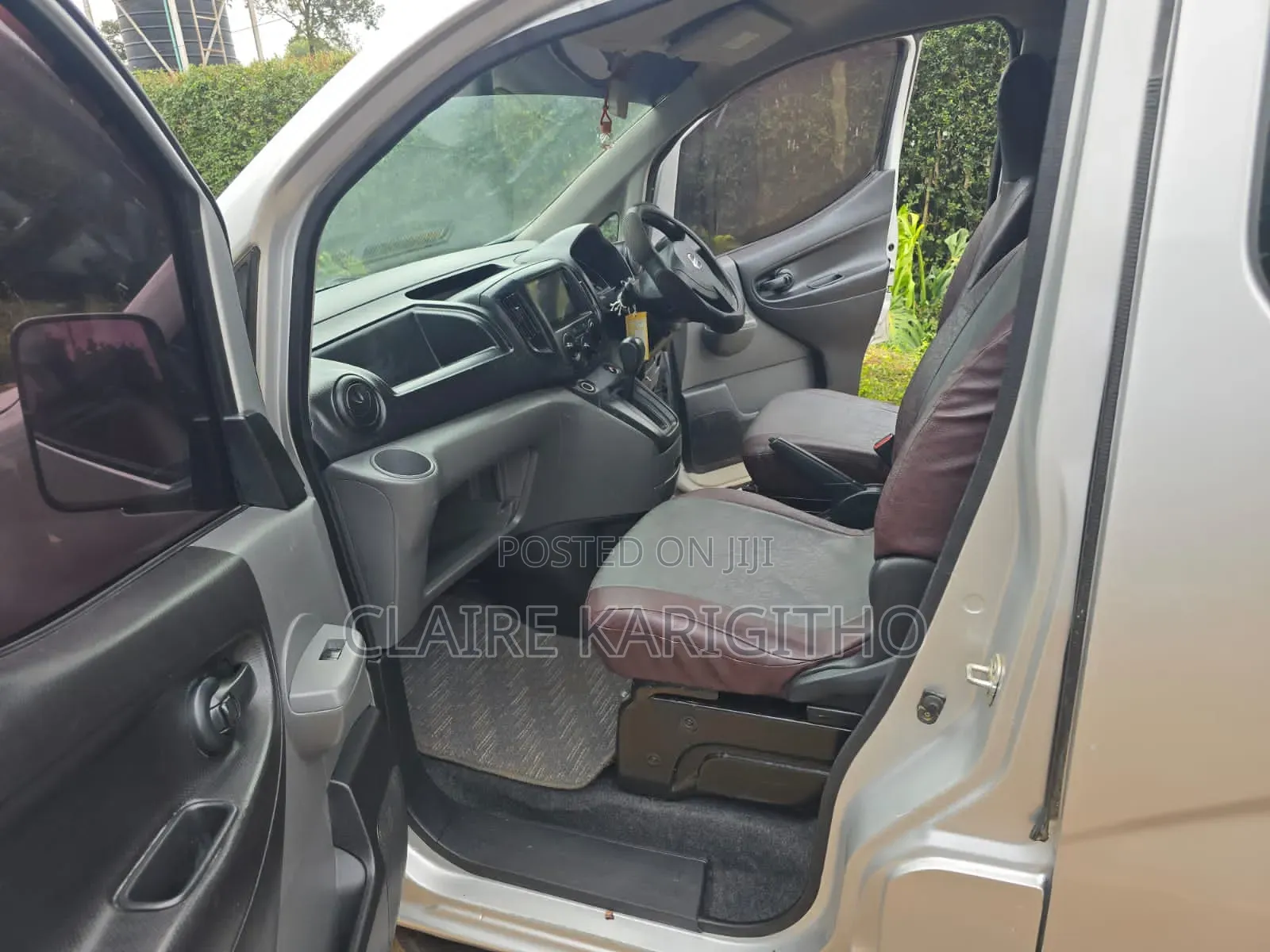Nissan NV350 2015 Silver