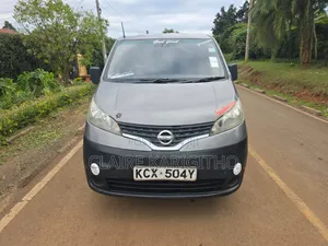 Nissan NV350 2014 Silver