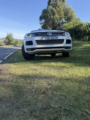Volkswagen Touareg TDI R-Line 4dr SUV AWD (3.0L 6cyl Turbodiesel 8A)