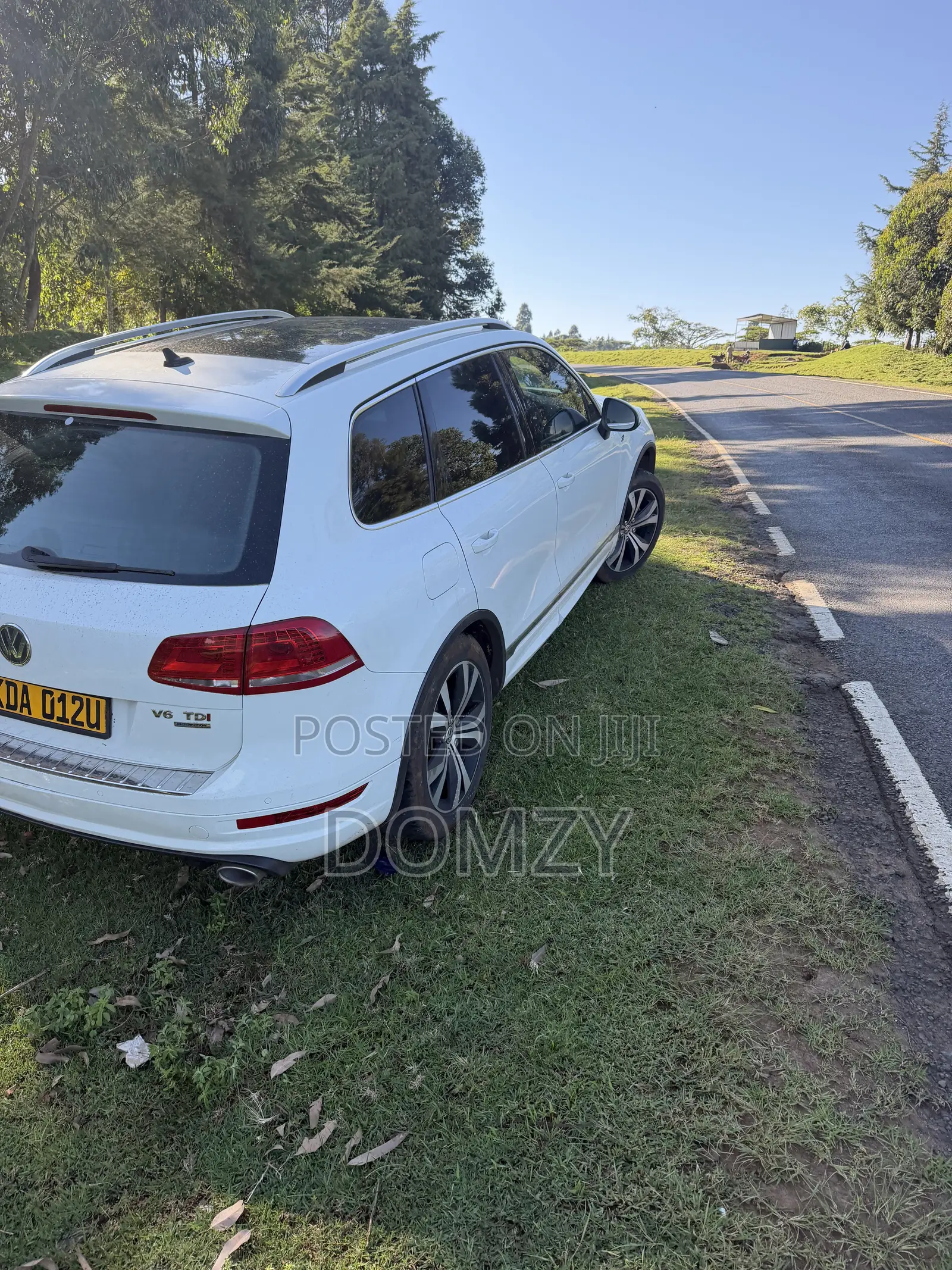 Volkswagen Touareg TDI R-Line 4dr SUV AWD (3.0L 6cyl Turbodiesel 8A)