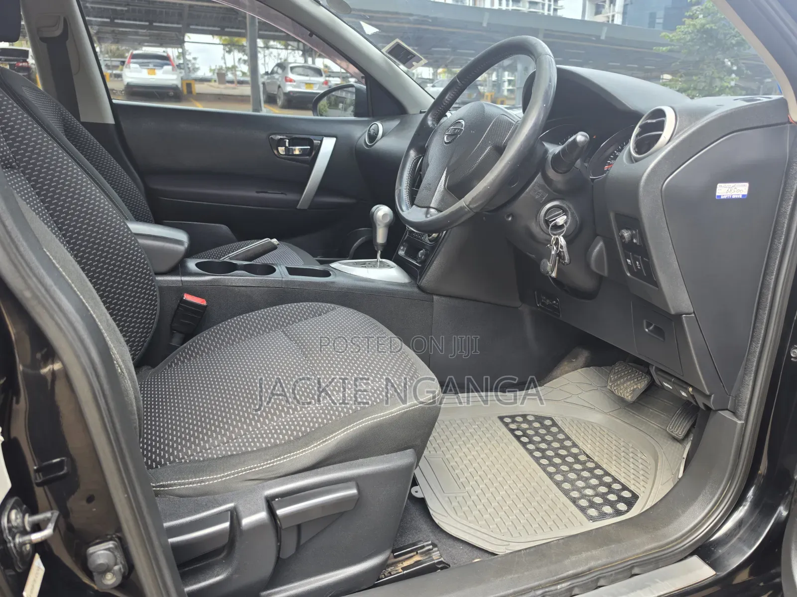 Nissan Dualis 2011 Black