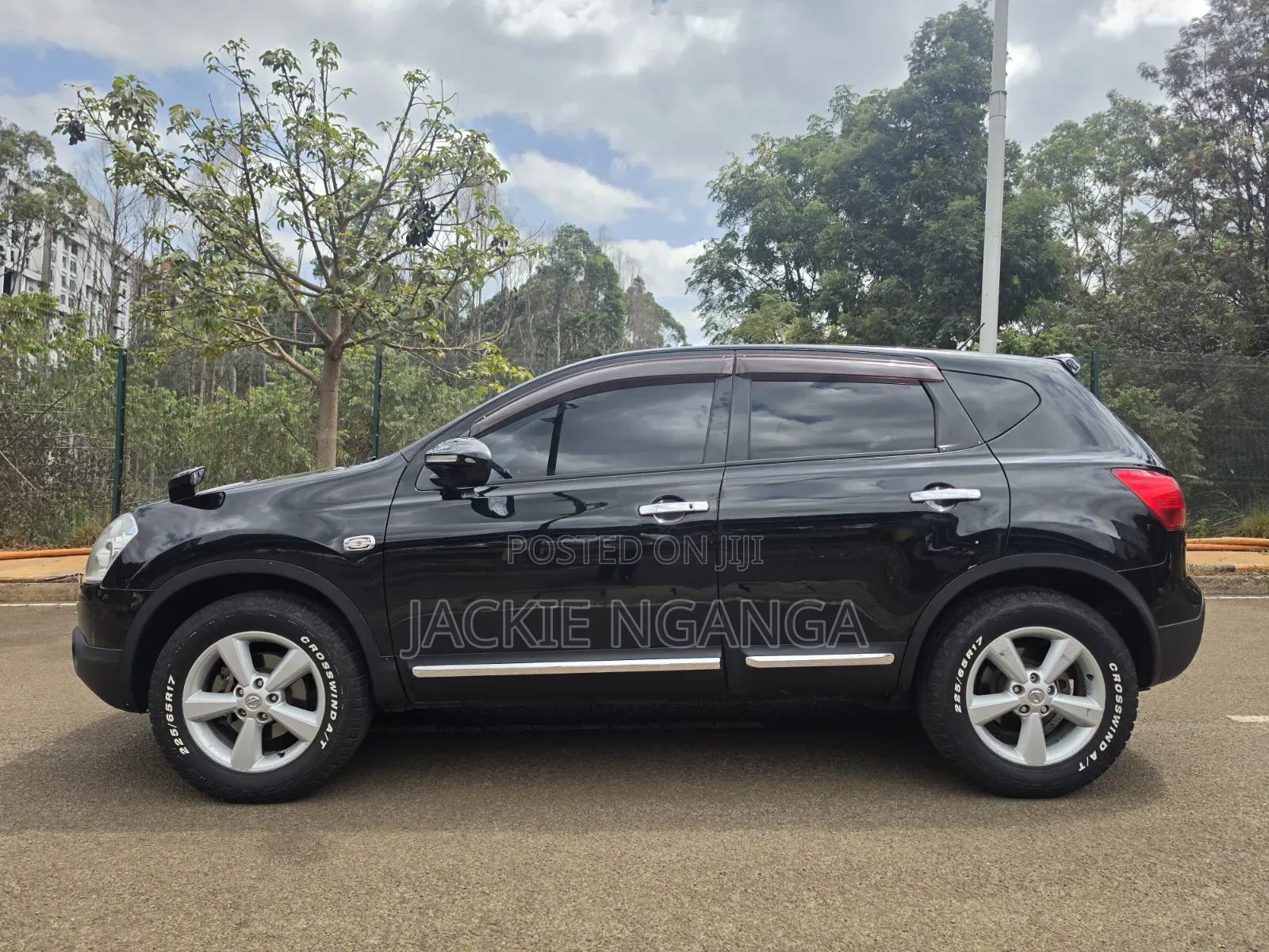 Nissan Dualis 2011 Black