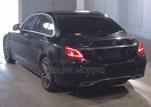 Mercedes-Benz C180 2019 Green
