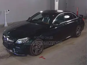 Mercedes-Benz C180 2019 Green