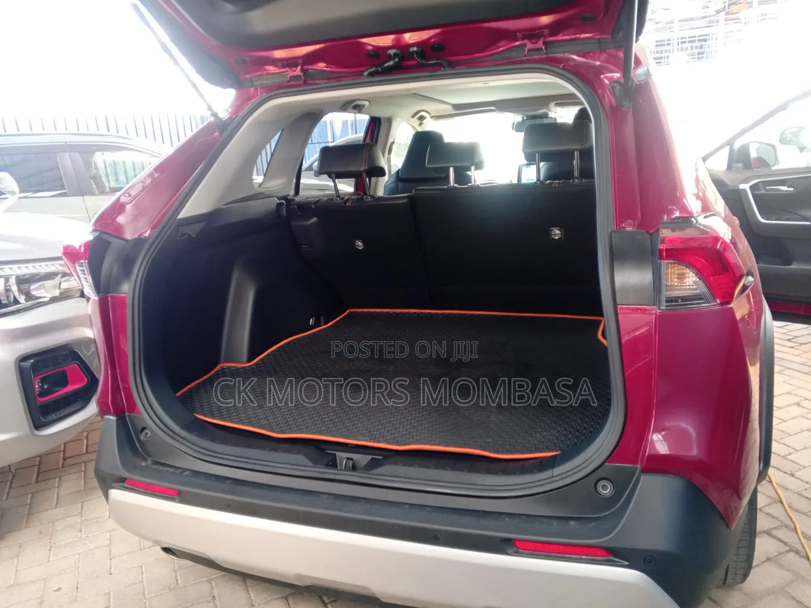 Toyota RAV4 2020 Red
