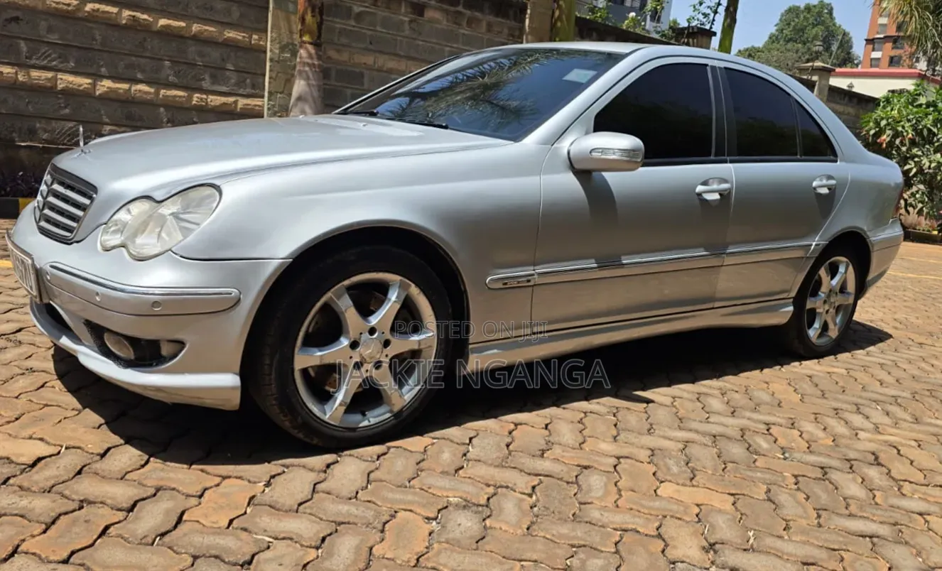 Mercedes-Benz C180 2007 Silver