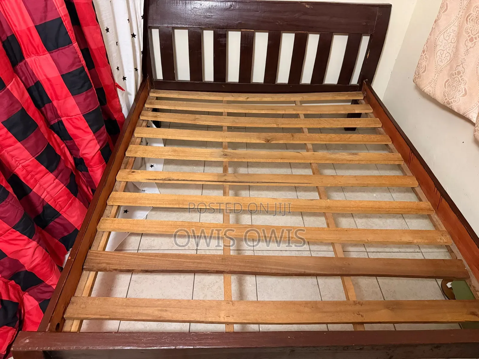 Queen Bed!