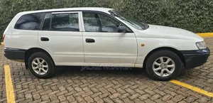 Toyota Caldina 2001 White